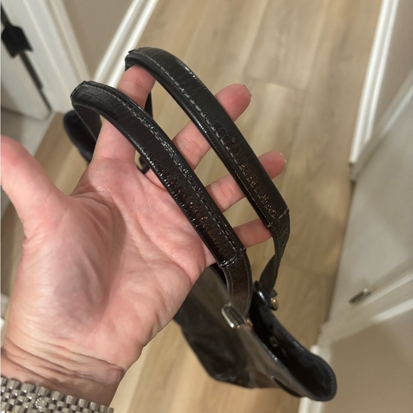 Leather Coach large tote bag, embossed design, many pockets—straps perfect - Picture 6 of 7